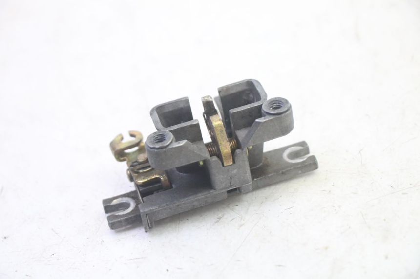 photo de Zamek siedzenia SYM ORBIT III 3 4T 50 (2021 - 2025) - Widok główny