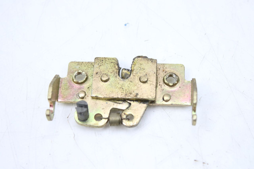 photo de ZAMEK SIEDZENIA KEEWAY OUTLOOK 125 (2007 - 2013) - Zbliżenie techniczne