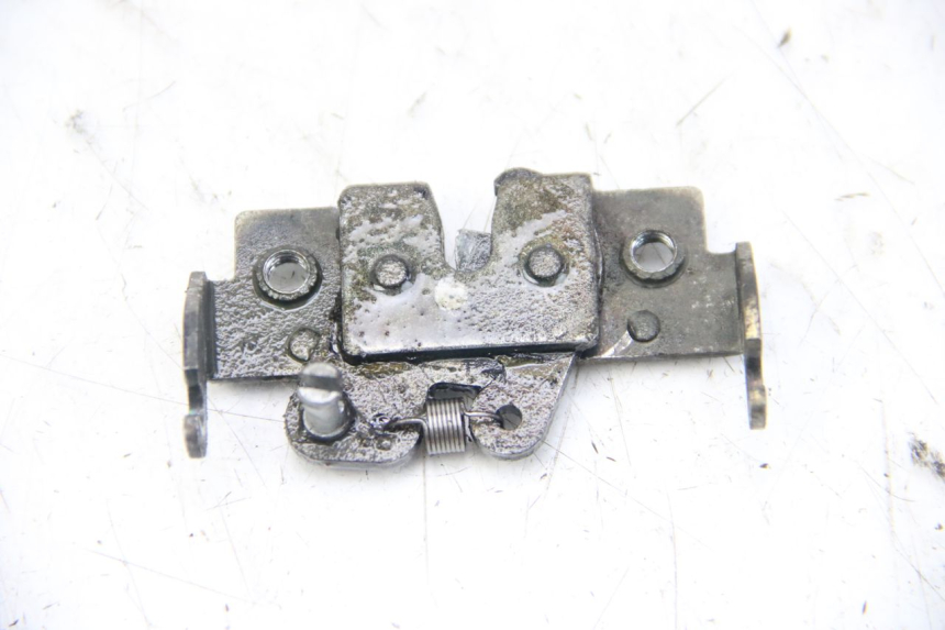 photo de ZAMEK SIEDZENIA HONDA PES PS I 125 (2006 - 2012) - Inny kąt widzenia