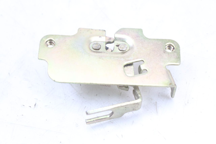 photo de ZAMEK SIEDZENIA PEUGEOT BELVILLE 125 (2017 - 2021) - Zoom stanu zużycia