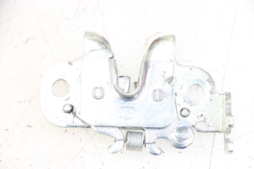 photo de Zamek siedzenia PEUGEOT KISBEE 4T 50 (2018 - 2022) - Widok główny