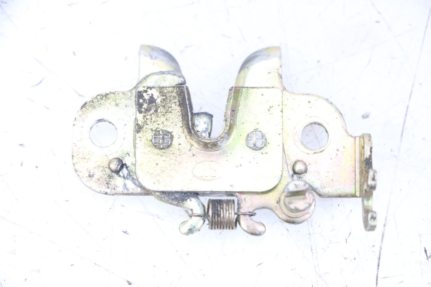 photo de ZAMEK SIEDZENIA PEUGEOT KISBEE 4T 50 (2010 - 2017) - Widok główny