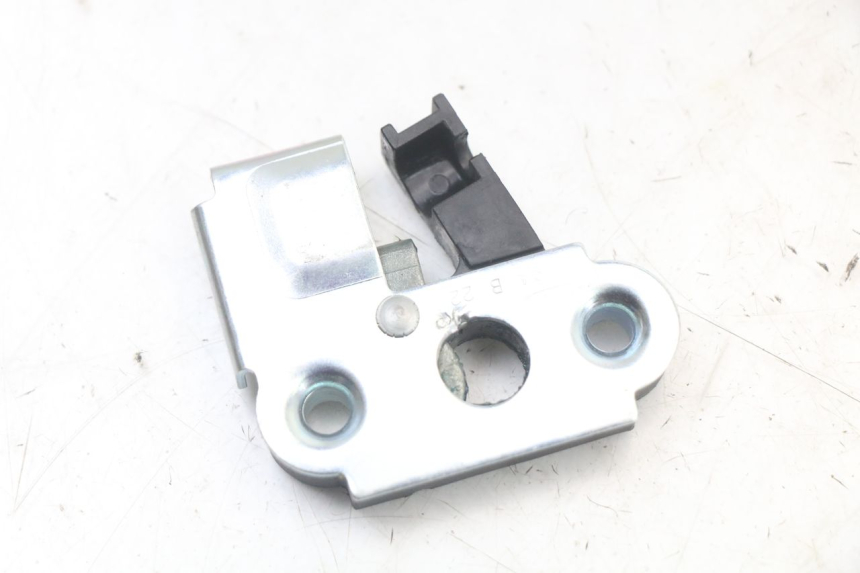 photo de Zamek siedzenia ROYAL ENFIELD SCRAM 411 (2022 - 2024) - Zoom stanu zużycia