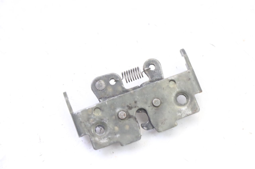 photo de Zamek siedzenia GILERA RUNNER SL 50 (2006 - 2009) - Zoom stanu zużycia