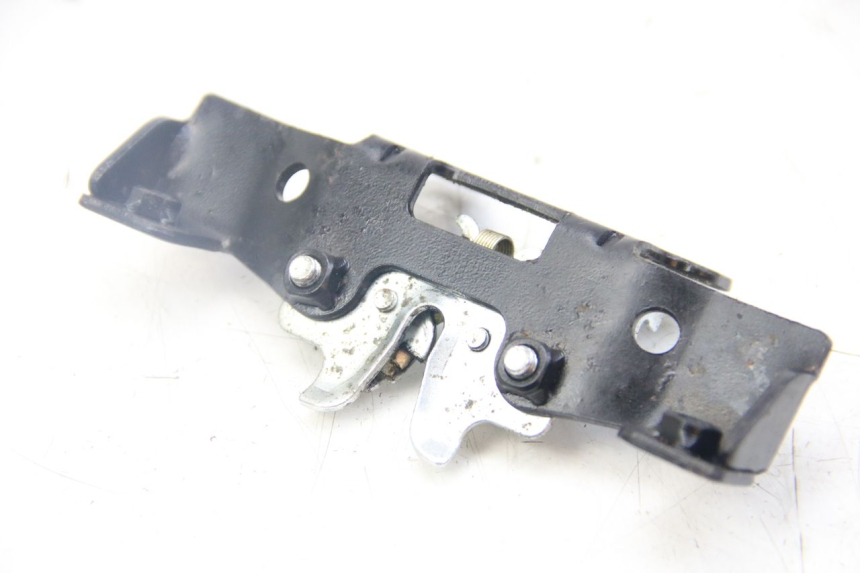 photo de ZAMEK SIEDZENIA JM MOTORS SANTANA 50 (2014 - 2023) - Szczegół części