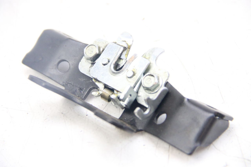 photo de ZAMEK SIEDZENIA JM MOTORS SANTANA 50 (2014 - 2023) - Zbliżenie techniczne