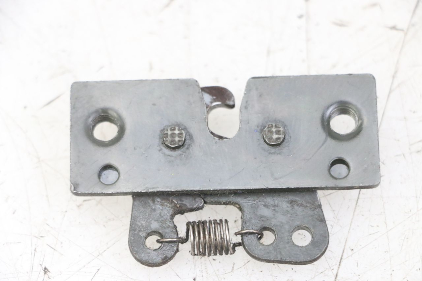 photo de Zamek siedzenia PEUGEOT SATELIS 125 (2013 - 2018) - Widok główny