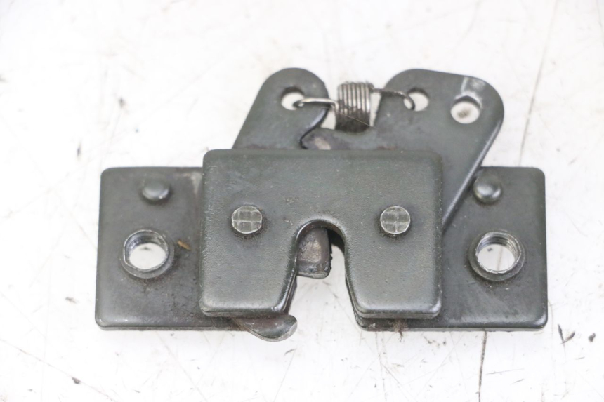 photo de Zamek siedzenia PEUGEOT SATELIS 125 (2013 - 2018) - Szczegół części