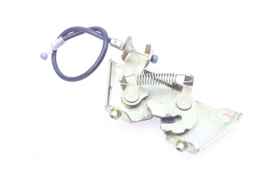 photo de Zamek siedzenia JM MOTORS SC 4T 50 (2012 - 2017) - Zoom stanu zużycia