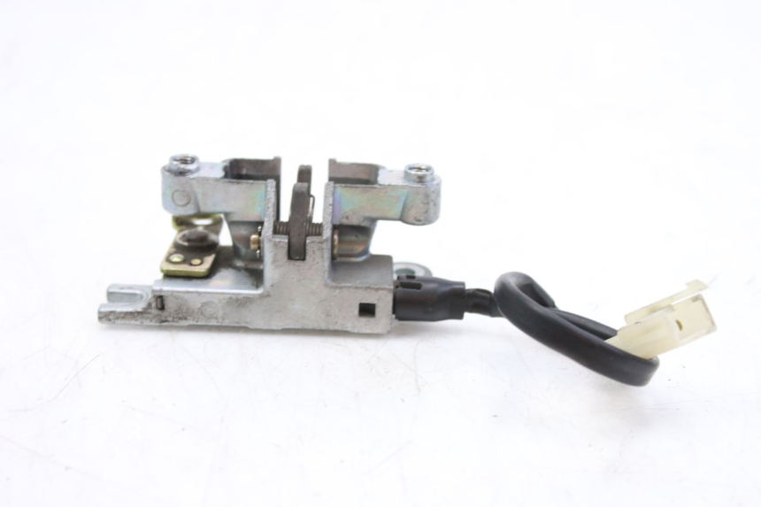 photo de Zamek siedzenia KYMCO SENTO 100 (2008 - 2013) - Zoom stanu zużycia