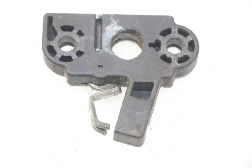 photo de Zamek siedzenia MBK SKYLINER 125 (2004 - 2007) - Zoom stanu zużycia