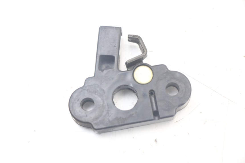 photo de ZAMEK SIEDZENIA TRIUMPH SPEED TRIPLE T301 900 (1994 - 1996) - Zoom stanu zużycia