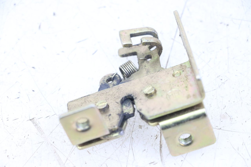 photo de Zamek siedzenia VASTRO STREET X 4T 50 (2016 - 2021) - Zoom stanu zużycia