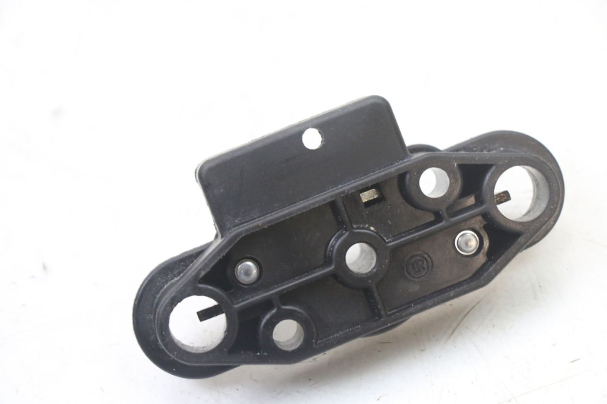 photo de ZAMEK SIEDZENIA SUZUKI GSX F GSXF 650 (2007 - 2015) - Inny kąt widzenia