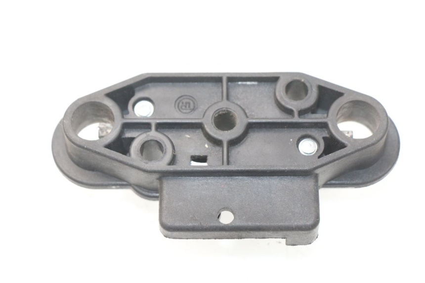 photo de Zamek siedzenia SUZUKI SV S ABS 650 (2003 - 2009) - Zoom stanu zużycia