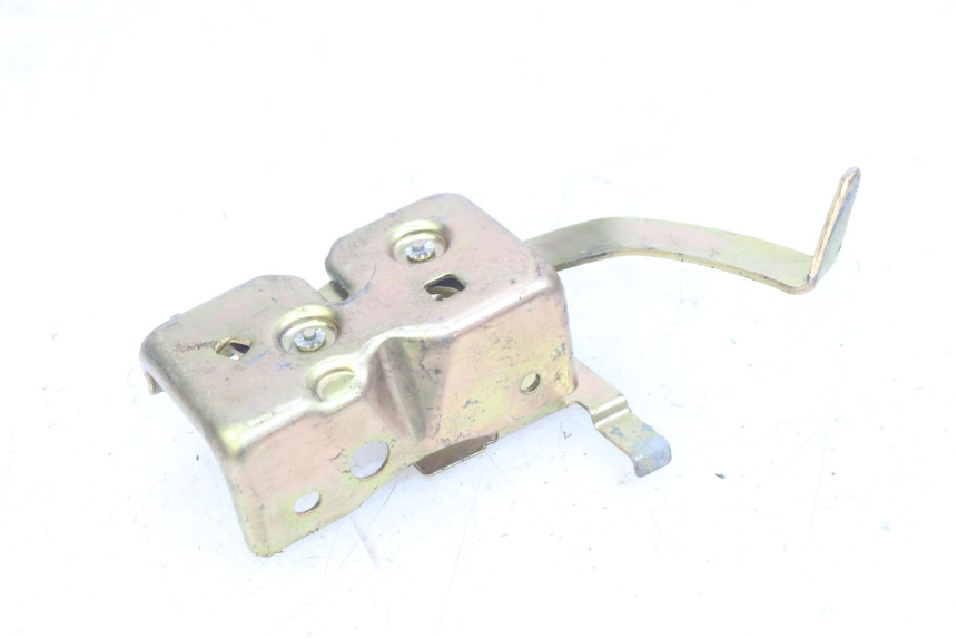 photo de Zamek siedzenia PEUGEOT SV 125 (1991 - 1994) - Szczegół części