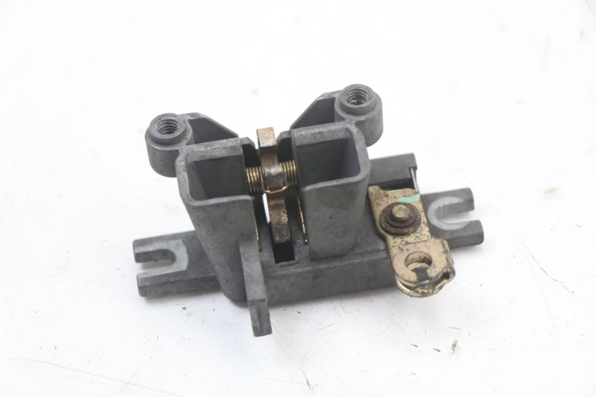 photo de ZAMEK SIEDZENIA SYM ORBIT III 3 4T 50 (2018 - 2021) - Szczegół części