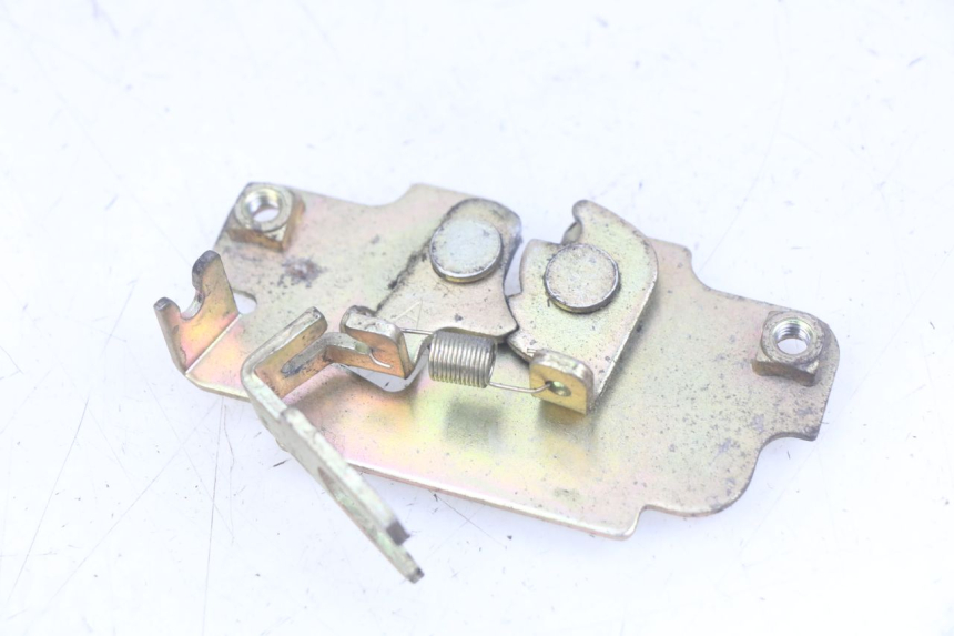 photo de Zamek siedzenia SYM SYMPHONY 125 (2009 - 2015) - Zoom stanu zużycia