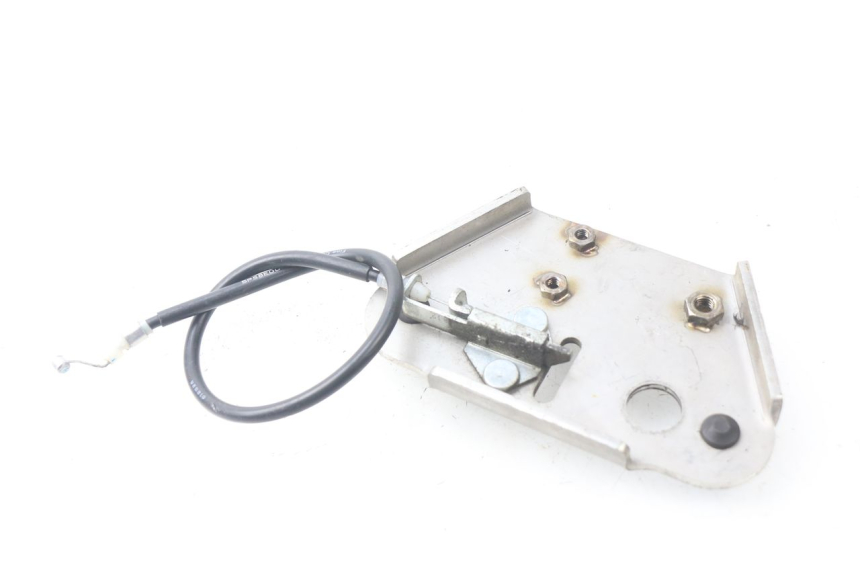 photo de Zamek siedzenia YAMAHA TDM ABS 900 (2002 - 2014) - Zoom stanu zużycia