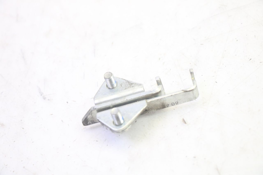 photo de Zamek siedzenia YAMAHA TDM ABS 900 (2002 - 2014) - Inny kąt widzenia