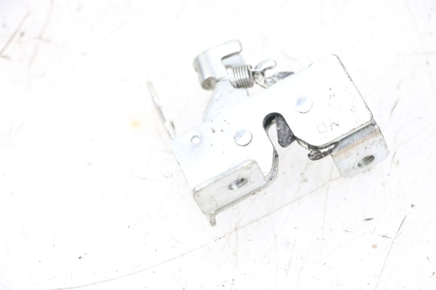 photo de Zamek siedzenia NECO TEMPO 4T 50 (2022 - 2026) - Zoom stanu zużycia