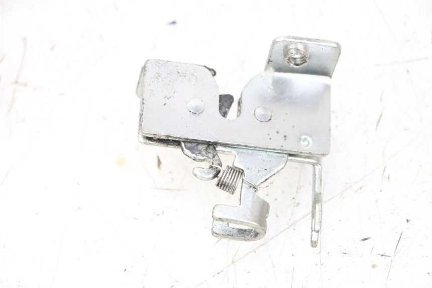 photo de Zamek siedzenia NECO TEMPO 4T 50 (2022 - 2026) - Inny kąt widzenia