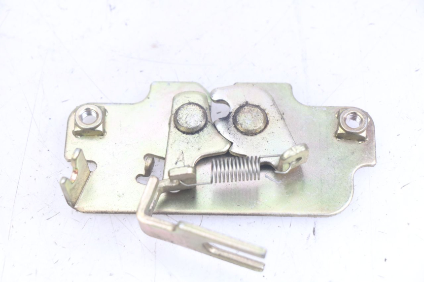 photo de Zamek siedzenia PEUGEOT TWEET 4T 50 (2018 - 2022) - Szczegół części