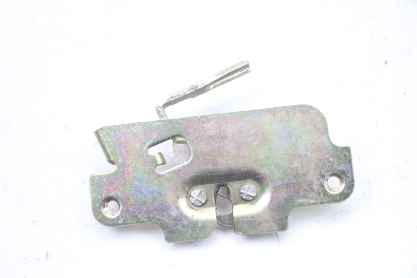 photo de Zamek siedzenia PEUGEOT TWEET 4T 50 (2018 - 2022) - Inny kąt widzenia