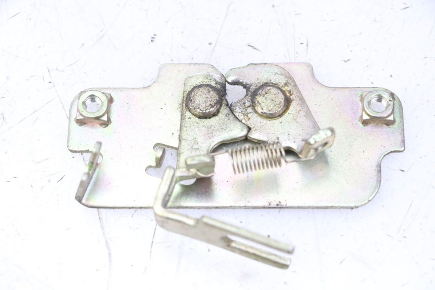 photo de Zamek siedzenia PEUGEOT TWEET 4T 50 (2018 - 2022) - Szczegół części