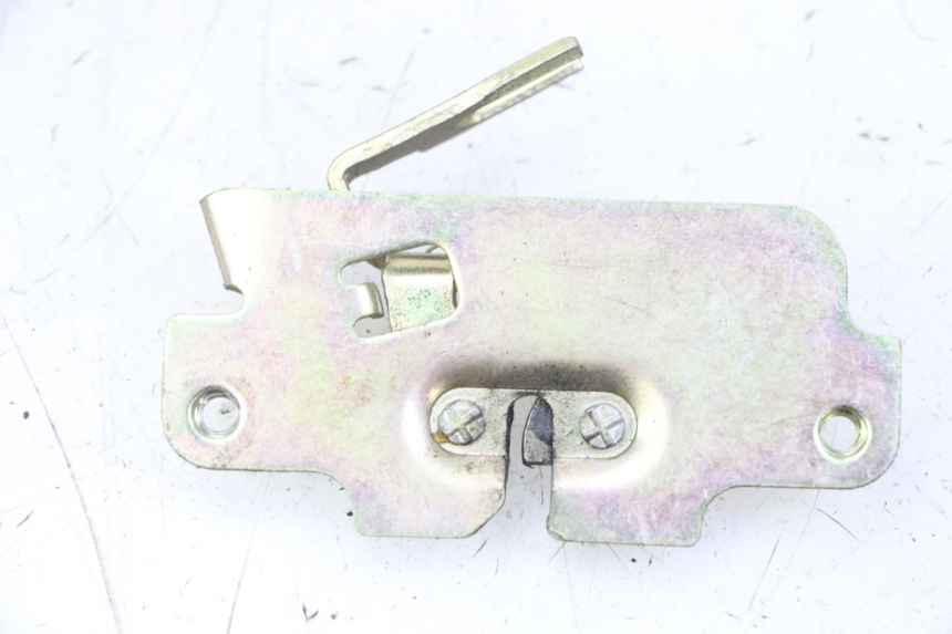 photo de Zamek siedzenia PEUGEOT TWEET 4T 50 (2018 - 2022) - Zoom stanu zużycia