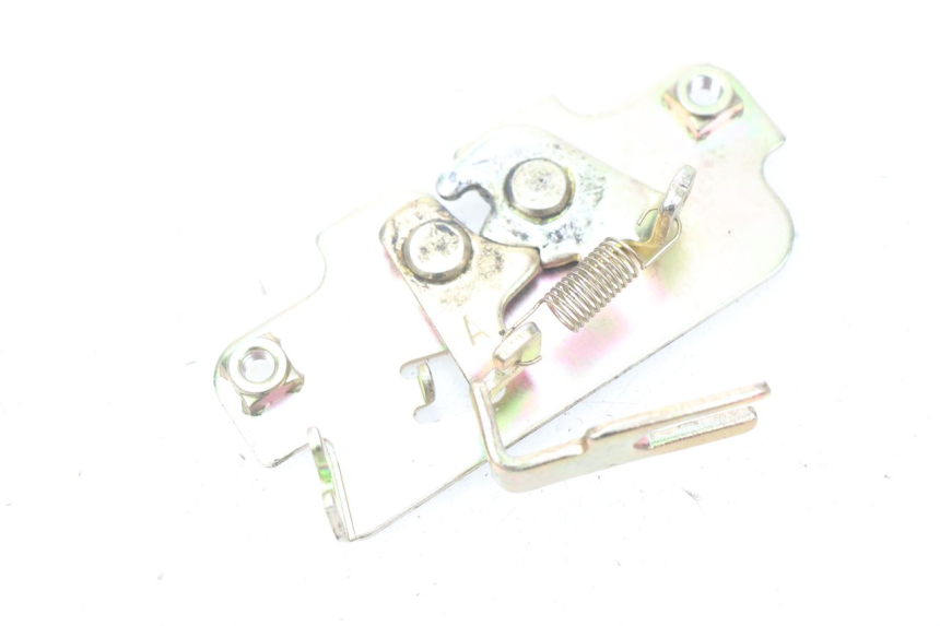 photo de ZAMEK SIEDZENIA PEUGEOT TWEET ACTIVE 4T 50 (2018 - 2022) - Szczegół części