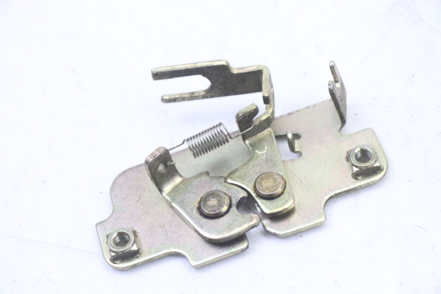 photo de Zamek siedzenia PEUGEOT TWEET PRO CARGO 50 (2018 - 2022) - Szczegół części