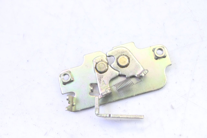 photo de Zamek siedzenia PEUGEOT TWEET PRO EFI 4T 50 (2021 - 2022) - Widok główny