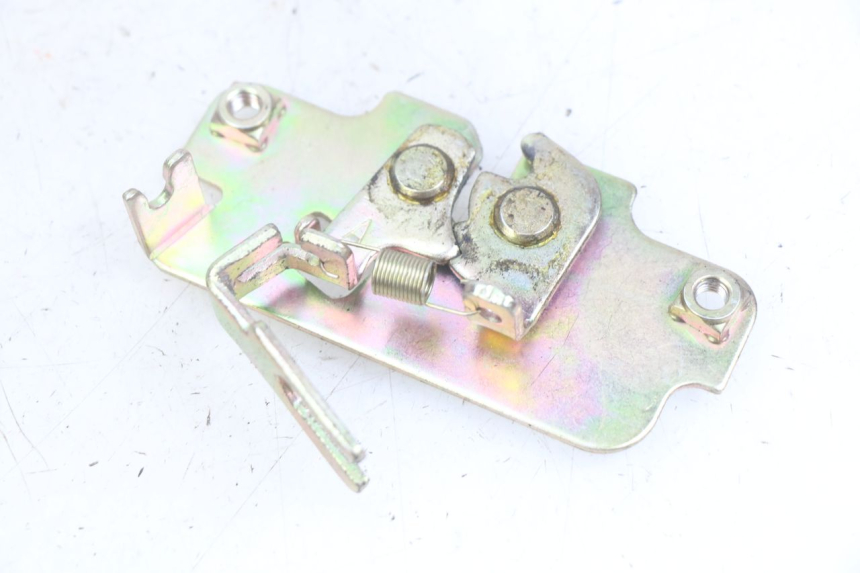 photo de Zamek siedzenia PEUGEOT TWEET 125 (2018 - 2021) - Widok główny