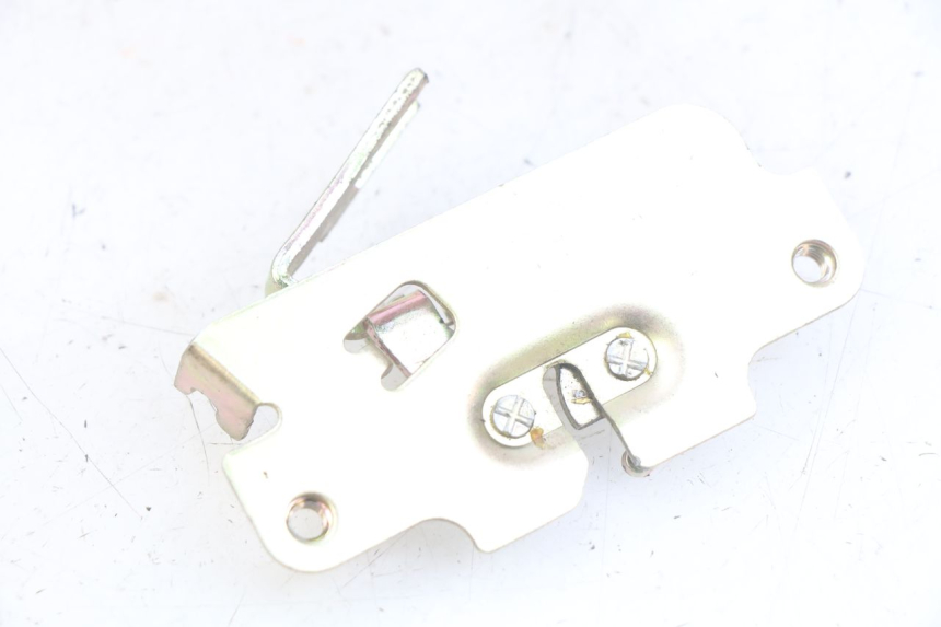 photo de Zamek siedzenia PEUGEOT TWEET 125 (2018 - 2021) - Zoom stanu zużycia