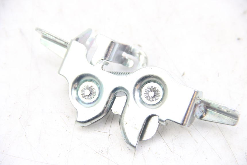 photo de Zamek siedzenia HONDA VISION NSC R 50 (2013 - 2015) - Szczegół części