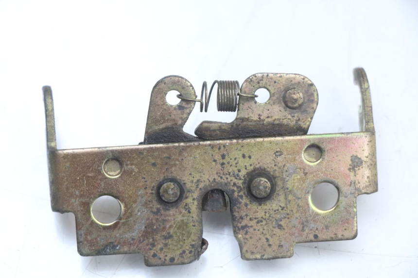 photo de Zamek siedzenia PEUGEOT VIVACITY NEW 4T 50 (2008 - 2017) - Widok główny