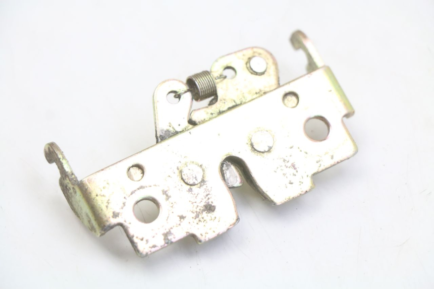 photo de Zamek siedzenia PEUGEOT VIVACITY 125 (2010 - 2017) - Zoom stanu zużycia