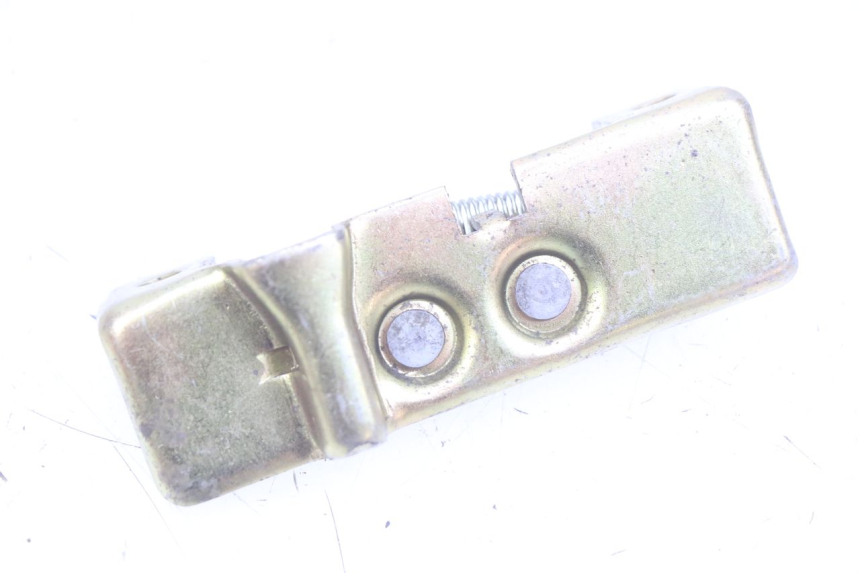 photo de ZAMEK SIEDZENIA DAELIM VJ ROADWIN FI 125 (2008 - 2017) - Inny kąt widzenia