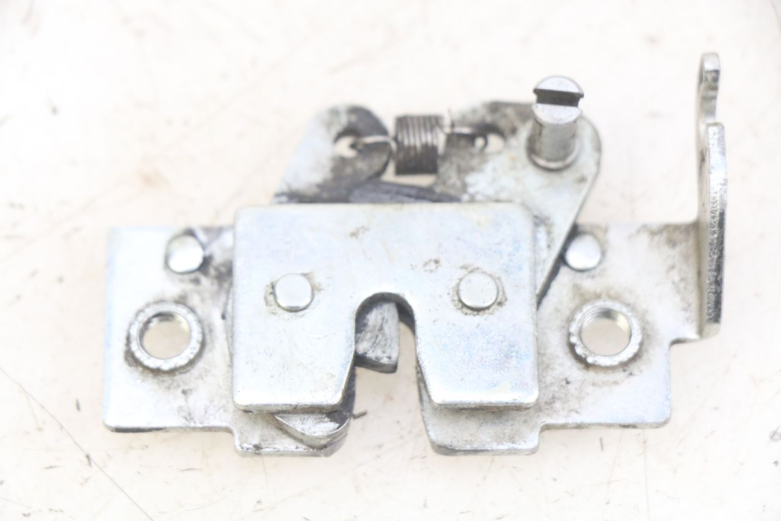 photo de Zamek siedzenia YAMAHA XMAX X-MAX 125 (2006 - 2009) - Widok główny