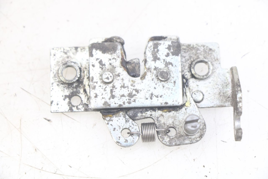 photo de Zamek siedzenia YAMAHA XMAX X-MAX 125 (2006 - 2009) - Widok główny