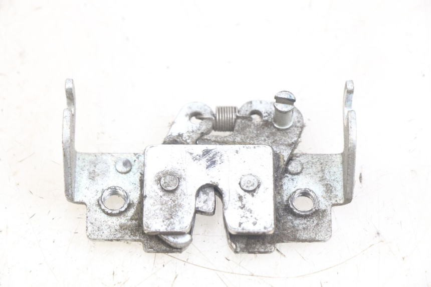 photo de Zamek siedzenia YAMAHA X-MAX XMAX 125 (2010 - 2013) - Widok główny