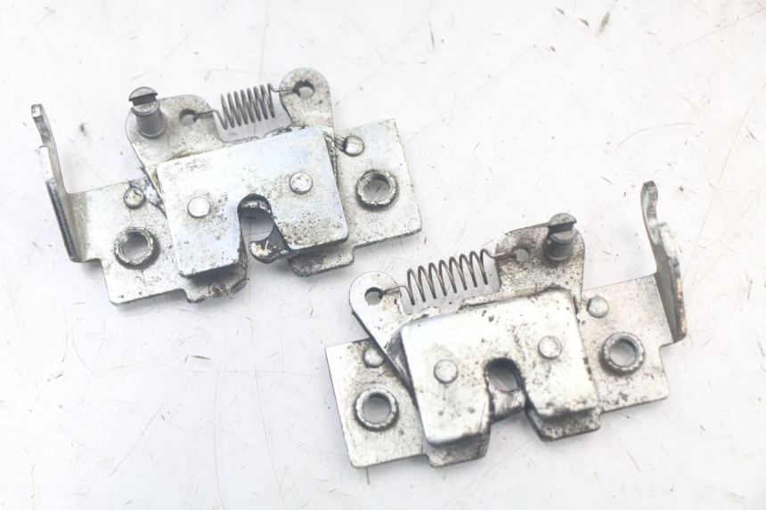 photo de Zamek siedzenia YAMAHA XMAX X-MAX 125 (2006 - 2009) - Widok główny