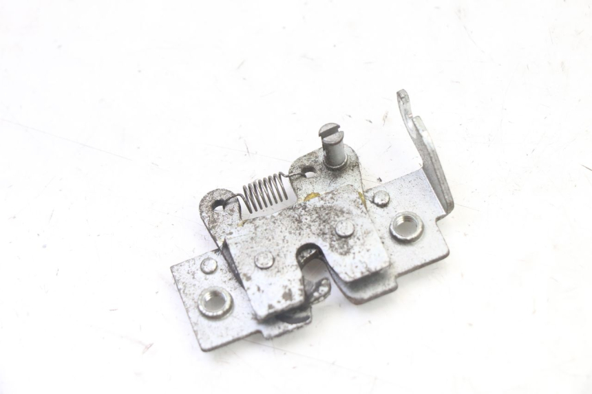 photo de Zamek siedzenia YAMAHA XMAX X-MAX 125 (2006 - 2009) - Widok główny