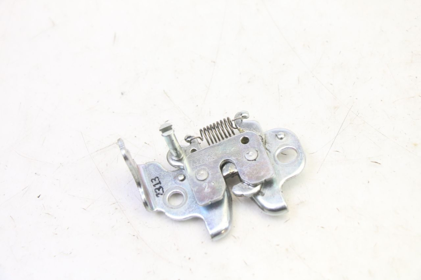 photo de Zamek siedzenia YAMAHA XMAX X-MAX 125 (2021 - 2025) - Widok główny