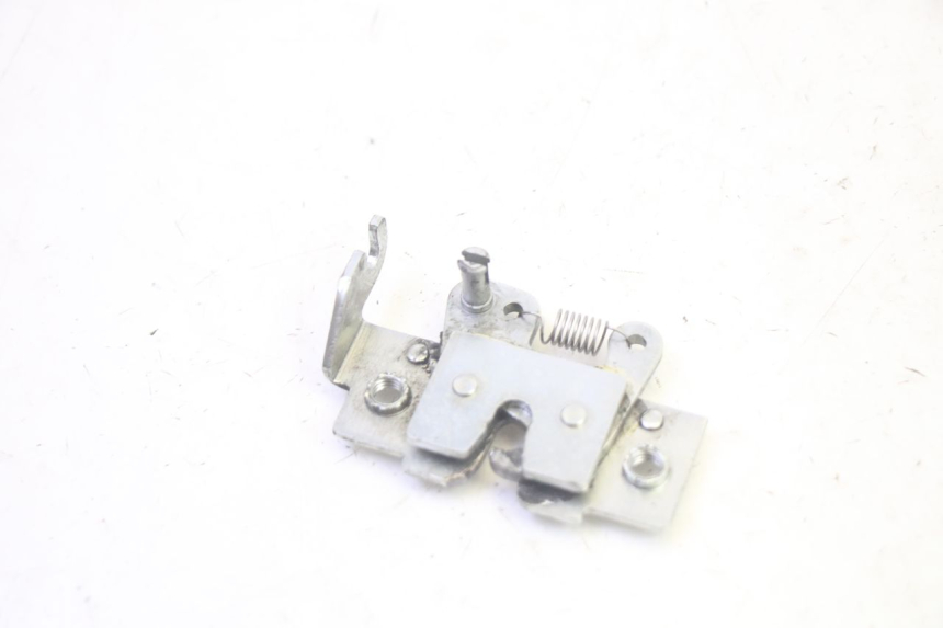 photo de Zamek siedzenia YAMAHA XMAX X-MAX 125 (2006 - 2009) - Widok główny