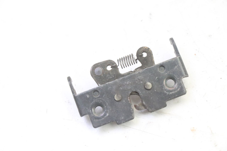 photo de ZAMEK SIEDZENIA PIAGGIO X9 EVOLUTION 125 (2003 - 2007) - Zoom stanu zużycia