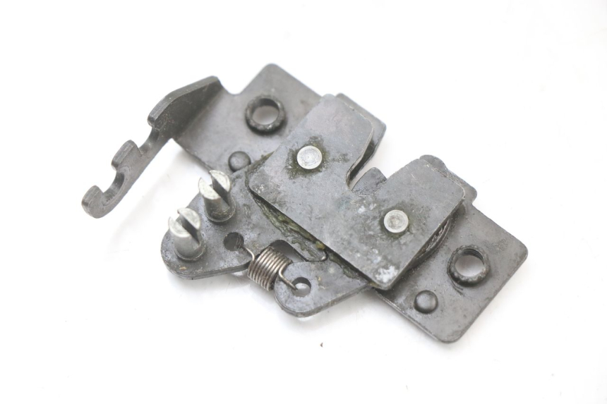 photo de ZAMEK SIEDZENIA PIAGGIO XEVO - X EVO 125 (2007 - 2017) - Szczegół części