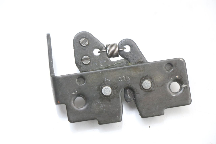 photo de ZAMEK SIEDZENIA PIAGGIO XEVO - X EVO 125 (2007 - 2017) - Zoom stanu zużycia