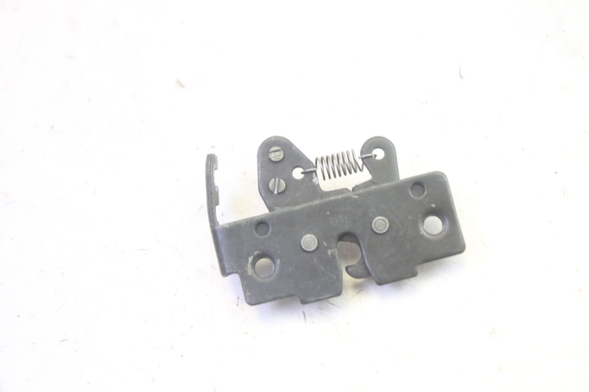 photo de ZAMEK SIEDZENIA PIAGGIO XEVO - X EVO 125 (2007 - 2017) - Zoom stanu zużycia